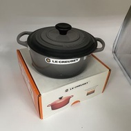 Le Creuset 鑄鐵鍋 灰黑 附盒 24cm ( 9-1/2”)