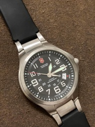 นาฬิกาทหารแบรนดัง Military Victorinox Swiss Army Watch Swiss Made Quartz 42mm