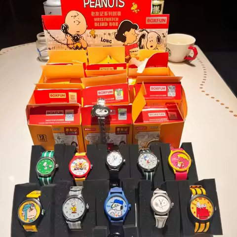 Snoopy Kawaii Cute Cartoon Watch Anime Peripherals Blind Box Trendy Toys Gift New Version Boxfun Fri