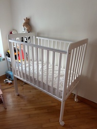 California Bear Venus Plus Baby Cot 嬰兒木床 [送床褥] 