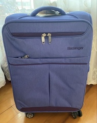 旅行必備   Slazenger 紫色  20”  20inch 超輕  移民 留學 旅行  TSA海關鎖   雙層防爆拉鏈   可擴展   360°靜音萬向輪   鋁鎂合金拉桿   手提行李  行李