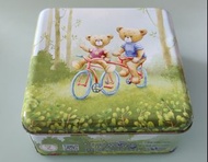 2017 Jenny Bakery "Father's Day" Empty Tin 珍妮曲奇吉鐵罐