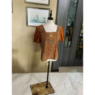 blouse wanita corak borneo