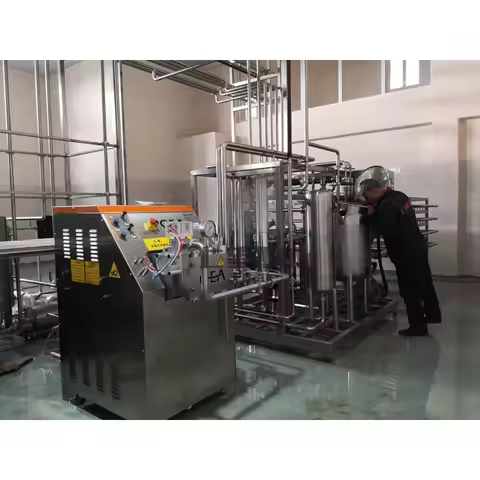 Customized Automatic Complete 5000 L/h Uht Milk Processing Dariy Plant Production Line with PLC Cont