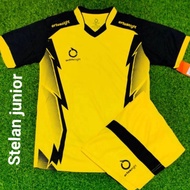 (Q9.I I I◆> junior football shirts or football shirts for ages 7 to 13 years ✮..