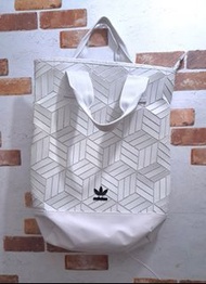 Adidas 3D BACKPACK 三宅一生 後背包 手提 電腦包 白色 菱格