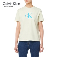 CALVIN KLEIN เสื้อยืดคอกลมแขนสั้นผู้หญิง Monogram Logo ทรง Regular รุ่น 47B865G NF1 - สีเหลืองอ่อน