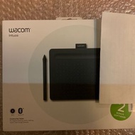 Wacom Intuos藍牙數位繪圖板