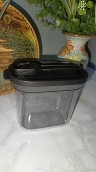 LELONG Clearance Tupperware Below RM20 (1 unit only)