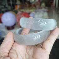 White cat's eye bracelet, 1.7cm long, 56 to 58