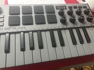 Akai MPK Mini MIDI Keyboard
