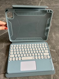 iPad Air 4/5 case with keyboard (10.9)