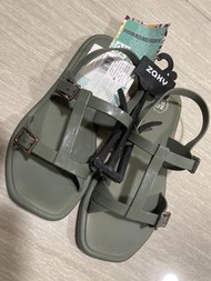 Zaxy 綠色搭帶涼鞋 全新