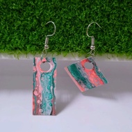 黑與螢光紅和綠色的雙面細胞感耳環