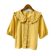 แชร์:  0 เสื้อคอบัว ผ้าพื้นเมือง แขนครึ่ง กุ้นแขน ปกมีระบายน่ารักมาก กระดุมปั้ม