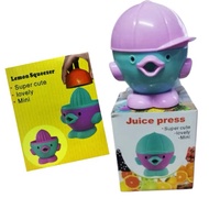 Ready Stock* Pemerah Jus Oren/ plastic Orange Juicer Hand Manual juicer Lemon Juice Press Squeezer/ 