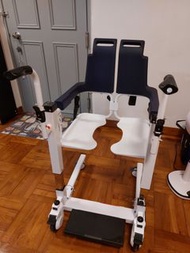 可沖涼電動轉移椅