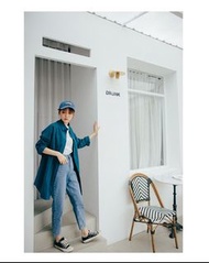 全新現貨Queen Shop 基本休閒刷白排釦造型牛仔長褲 M號 牛仔寬褲 AB褲 蘿蔔褲 牛仔高腰褲 顯瘦 修飾