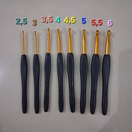 Crochet Crochet Hook Black Handle Gold Crochet Hook HOOK / Price Per Piece [AJ]