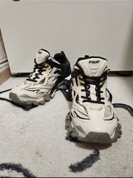 平放 Balenciaga Track.2 Trainer 'Black White'巴黎世家 Track.2 運動鞋