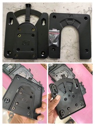 Bracket Monitor