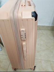 30吋行李箱