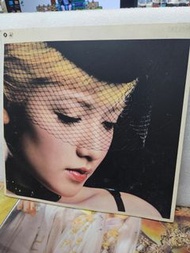 💿CD~范曉萱 - 絕世名伶 。大盒版。CD，盒小殘，碟多花