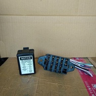 Best Selling Car fuse box 12v 24v universal fuse box holder. 8 port fuse box fuse box