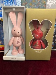 Agnes b 絕板木製兔公仔