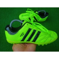 kasut futsal bundle saiz 6uk