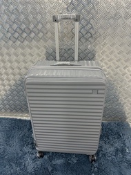 New： 血虧出售：29 吋前開蓋可擴展深倉行李箱； 29 inch expandable front open luggage 75 x 50 x 32cm （ + 3cm）