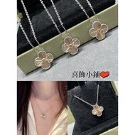 Christmas Style Car Flower Four-Leaf Clover Necklace Women Short LK5O