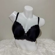 32DD (fits 34D) — VICTORIA’S SECRET Bra (CUT TAG)