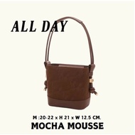 ✅ของแท้💯A treasure  กระเป๋า ขนาดกลาง ATB All Day Treasure  Bag กระเป๋าสะพายข้าง 2 / colors