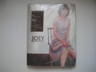 容祖兒 - 喜歡祖兒2 新曲加精選 CD + VCD (首批限量版) (附膠文件套 歌詞畫冊本 出前一丁盒 優惠劵 歌迷會表格 及 包裝Sticker)