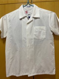 學生白恤衫