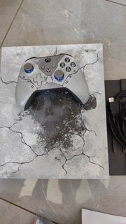 Xbox One X 遊戲機連手掣