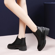 Women's Black Chelsea Boots, Round-toe Ankle Boots