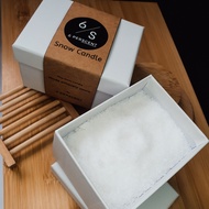 6 Perscent Unscented Snowflakes Candle (525ml)