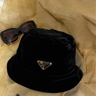 Prada漁夫帽