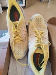 Hoka one one