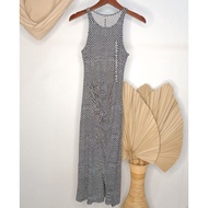 SLEEVELESS DRESS G19 