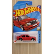 Hotwheel mercedes Benz 500e Red