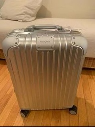 Rimowa original aluminium 銀色行李箱