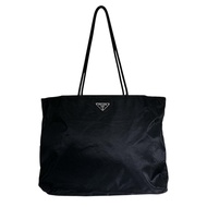 Prada 三角形 Logo 輕量 A4 尺寸托特包

PRADA 黑色 [二手]