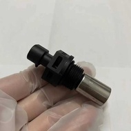 1Pc Engine Hall Speed Sensor For -Combine-Harvester Jd8420 8520 9880S 8335R 6400 Re519144