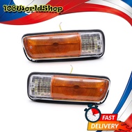 ไฟหรี่กันชน ซ้าย+ขวา เลนส์ส้ม+ขาว Lh+Rh DatsunNissan  ขนาด 22x7.5x9 จำนวน 2 Pieces 521 520 1300 J13 