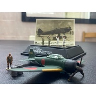A 1/144 scale model of the Mitsubishi A6M5 Zero type52 produced by the Japanese manufacturer F-Toys 