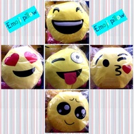 Emoji pillow cutie pie