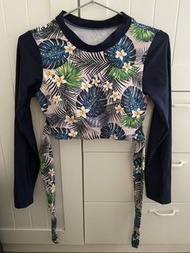 Brand new padded floral swimsuit suitable for XS-M size 全新 泳衣 長袖 防曬 附胸墊 後綁蝴蝶結 連高腰泳褌